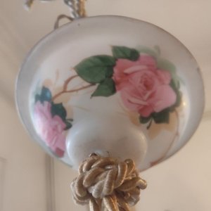 Lámpara Colgante Antigua con Diseño Floral Pintado a Mano - imagen 2