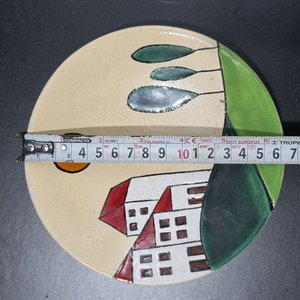 Lote de Platos Decorativos Coleccionables con Diseños Variados - imagen 7