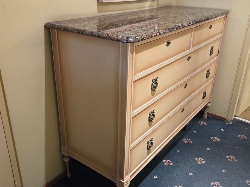 Item 923073 - Image 2