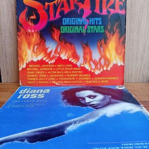 Lote siguiente: Lote de 2 Vinilos LP: "Greatest Hits" de Diana Ross y "Star Fire" con Michael Jackson, Journey y más