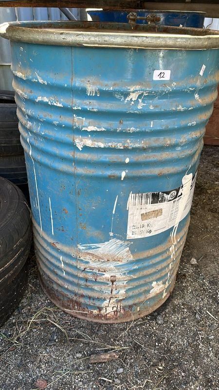 Tanque de 200 litros en mal estado - imagen 1