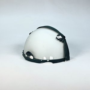 Lote siguiente: Plafón de Metal Verde con Pantalla de Vidrio Blanca