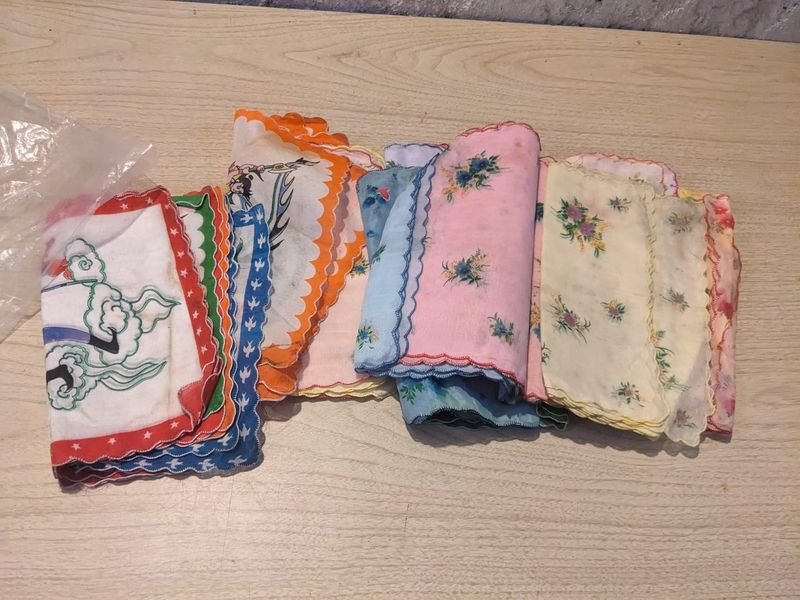 Pañuelos Coloridos y Hechos a Mano