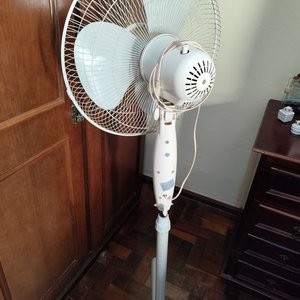 Ventilador de Pie Powind Blanco Usado - imagen 3