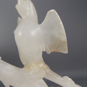 Escultura de Alabastro con 6 Pájaros sobre Rama y Base de Madera - imagen 6