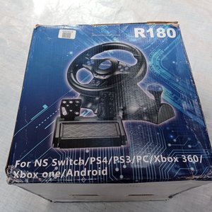 Dos volantes para PC y consolas. - imagen 4