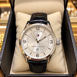 Lote anterior: Reloj Tommy Hilfiger Acero Inoxidable Esfera Plateada Correa Cuero Negro