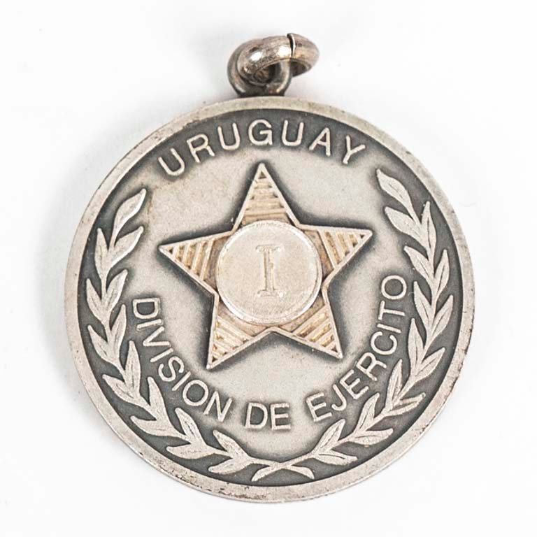 Lote anterior: Medalla Uruguaya de Plata Cincuentenario Ejército