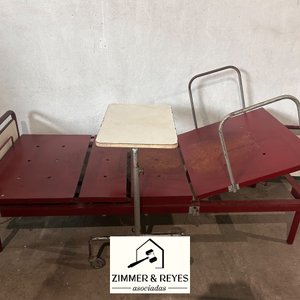 Cama Clínica Articulada con Mesa Auxiliar - imagen 2