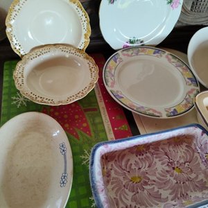 Set de Fuentes y Platos de Cerámica y Vidrio - imagen 5