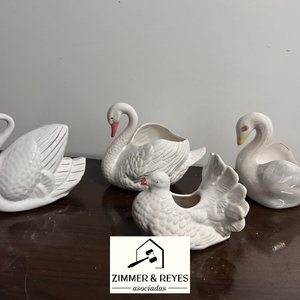 Lote anterior: Adornos Cisnes de Cerámica Blanca (Set de 4)