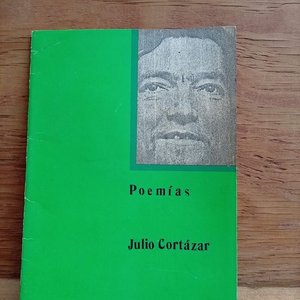 Lote siguiente: Poemario "Poemías" de Julio Cortázar, Primera Edición Artesanal 1979