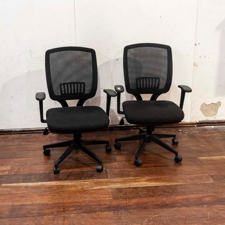 Item 2104439 - Image 0