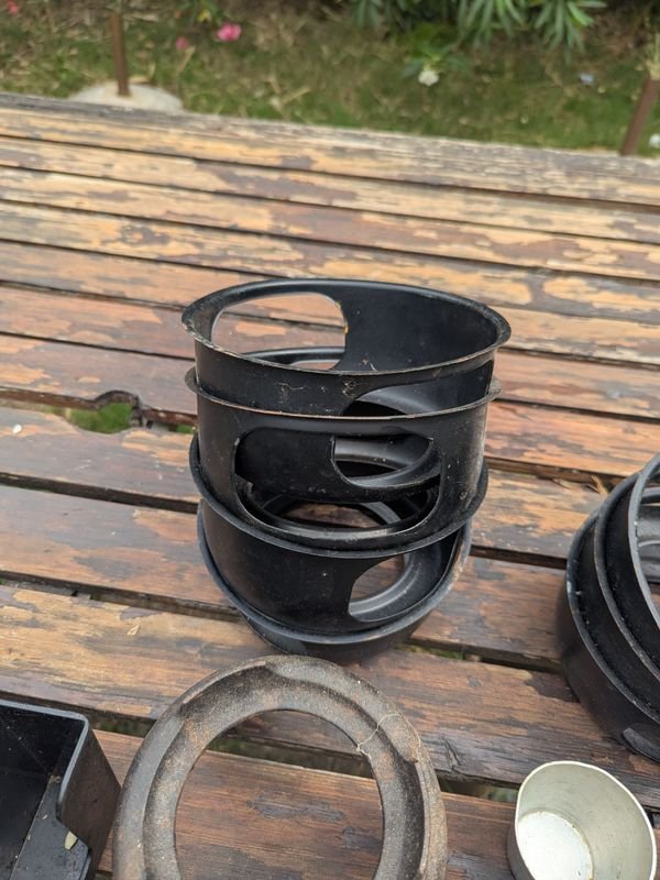 Bases y mecheros para fondue en metal + Porta servilletas y organizador - imagen 3