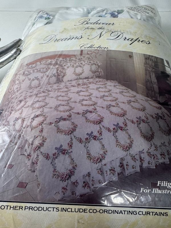 Item 879496 - Image 1