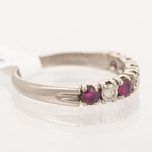 Anillo Medio Sin Fin Oro 18k con Rubíes y Brillantes - imagen 2