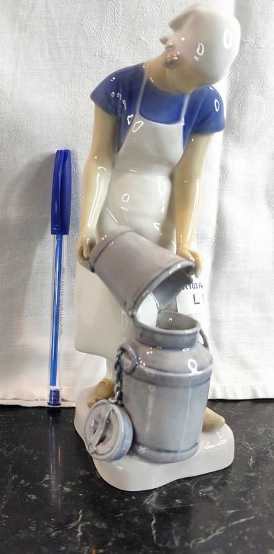 Figurita de porcelana danesa B&G Bing & Grondahl #2181 - imagen 1