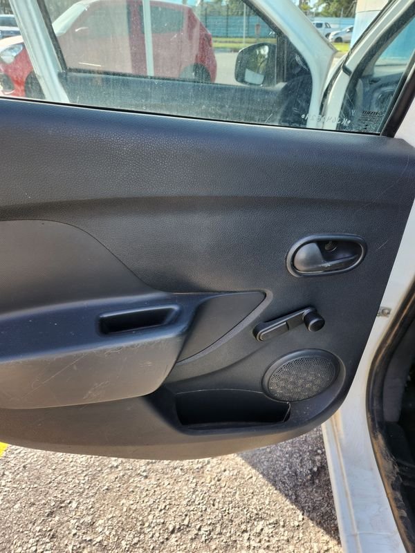 Renault Logan vida 1.0 Nafta, sedán 4 puertas - imagen 9