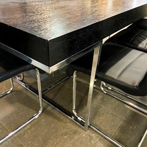 Mesa de Comedor Moderna Negra con 6 Sillas Cromadas - imagen 2