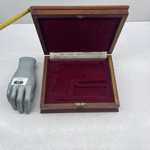 Elegante Caja de Madera para Pistola Calibre .380 - imagen 3