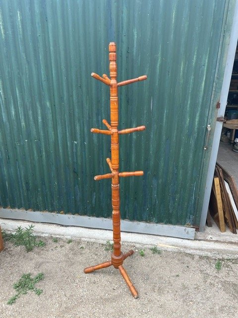 Item 27981 - Image 0