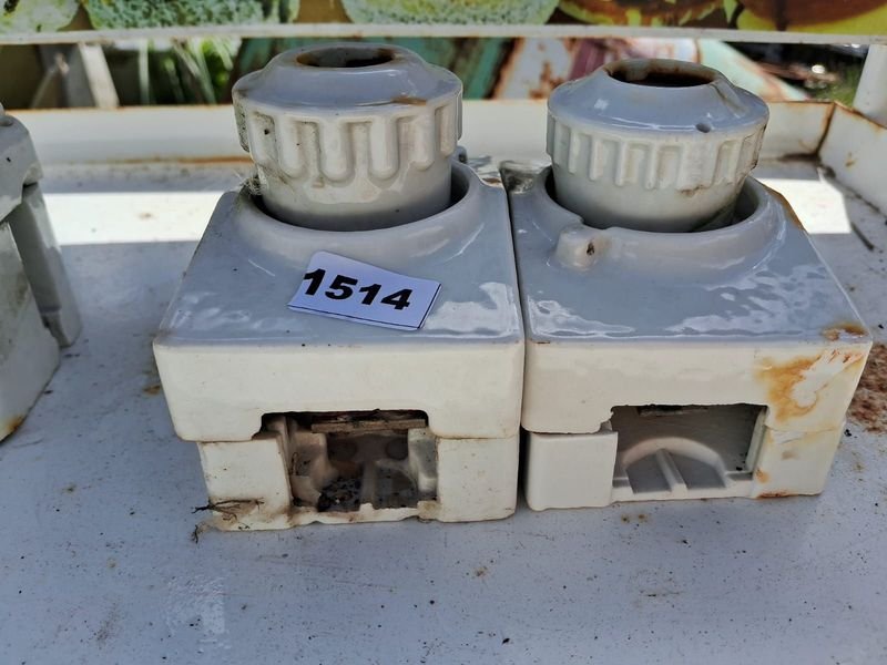 Item 896318 - Image 1