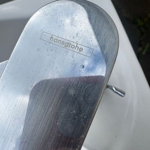 Juego de Inodoro y Bidet Roca Dama Senso con Grifería Hansgrohe - imagen 5