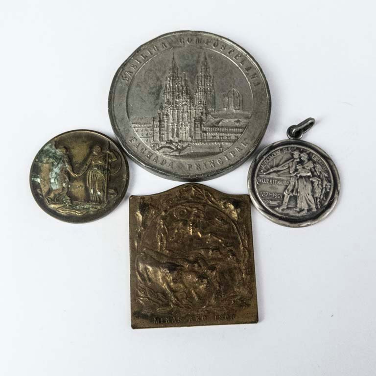 Item 2107985 - Image 0