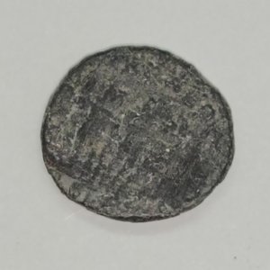 Moneda Romana Antigua con Desgaste - imagen 7