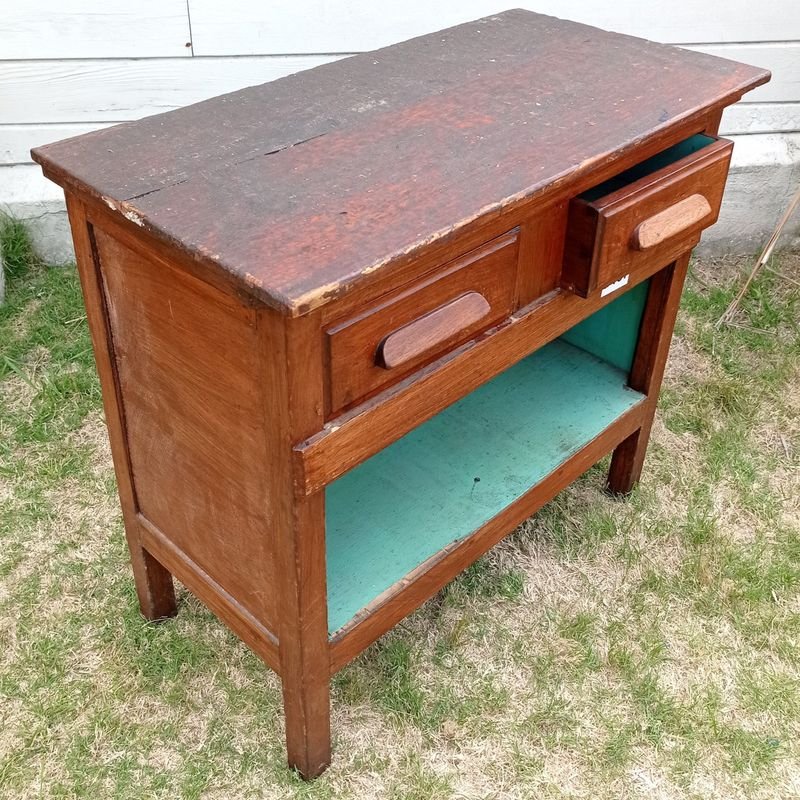 Mueble auxiliar en cedro con dos cajones y un estante - imagen 3