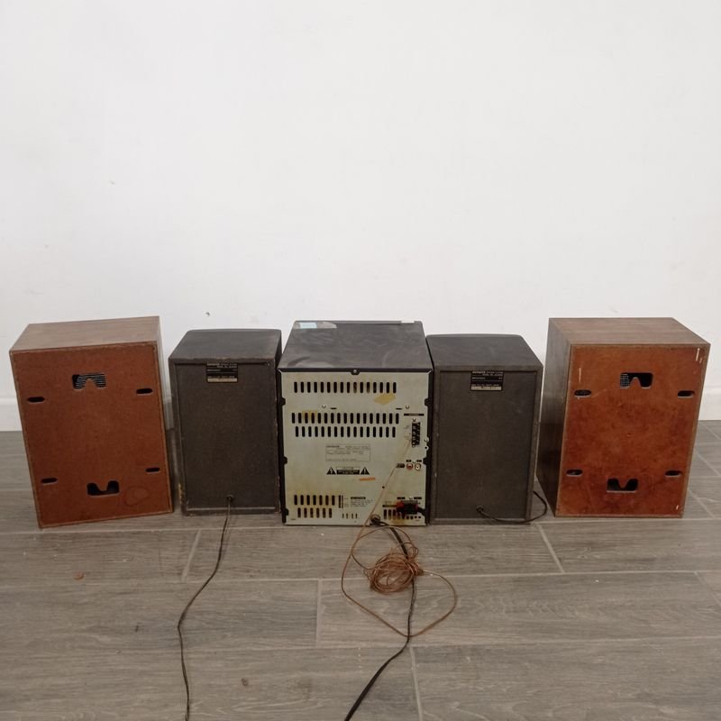 Equipo de música AIWA y cajas para parlantes vacías - imagen 4