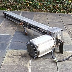 Automatizador de Portón Basculante/Pivotante con Brazo de Aluminio - imagen 3