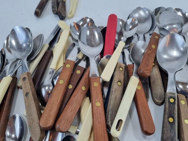 Lote de Cubiertos de Madera y Metal - imagen 2
