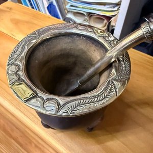 Mate de Cuero con Virola de Alpaca y Bombilla de Plata Sellada - imagen 5