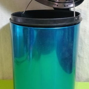 Tacho de Acero Inoxidable con Tapa y Pedal - imagen 1