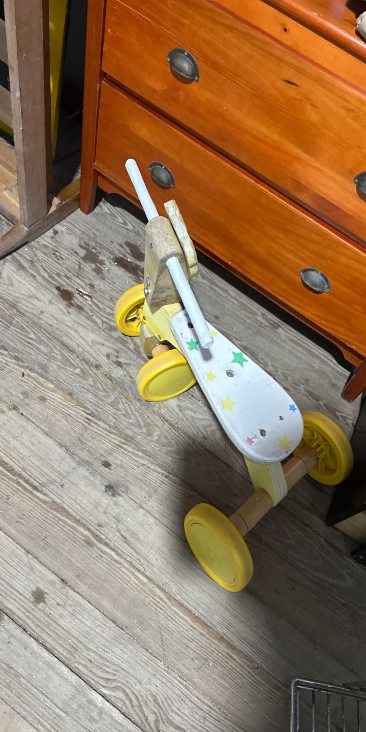 Lote anterior: Scooter para Niños con Decoración de Estrellas