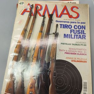 Lote de 4 Revistas Especializadas: Armas, Handguns y Guns & Ammo - imagen 15