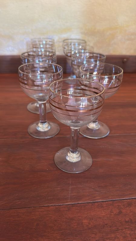 Copas con borde dorado para vino - imagen 3