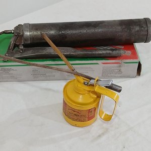 Grasera y Aceitera "Worker" de 1/2 Litro Usadas - imagen 2