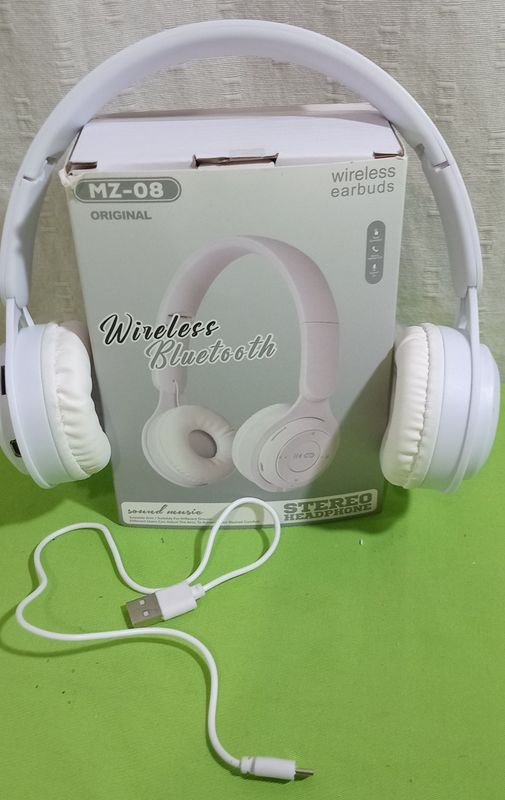 Lote siguiente: Auriculares inalambricos de alta calidad