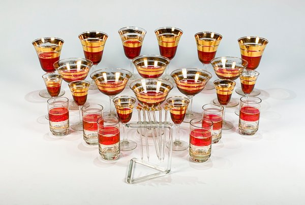 Conjunto de 24 Piezas de Cristalería Rubí y Dorado: Copas de Champaña, Vino, Vasos de Licor y Pinchos - imagen 1