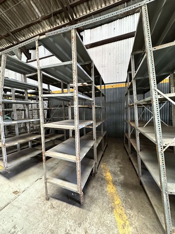 Item 904335 - Image 17