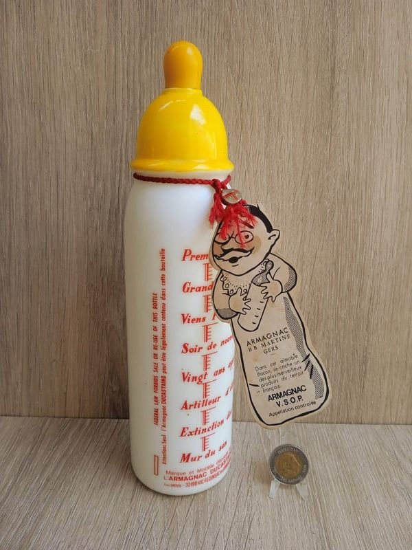 Lote anterior: Botella de Brandy Opalina del Año 1960 con Etiqueta Original