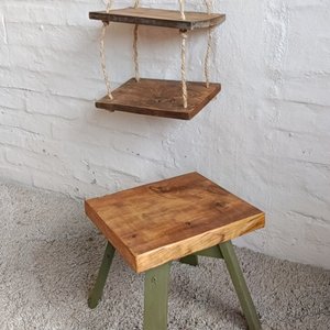Macetero Colgante Rústico y Mini Taburete de Madera - imagen 4