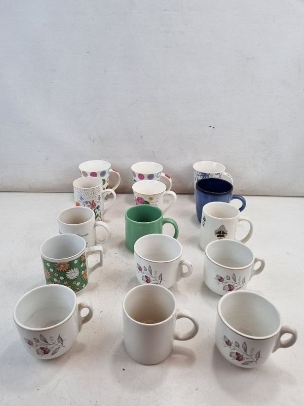 Set de 15 Jarras Cerámica 'Home' Diseños Surtidos
