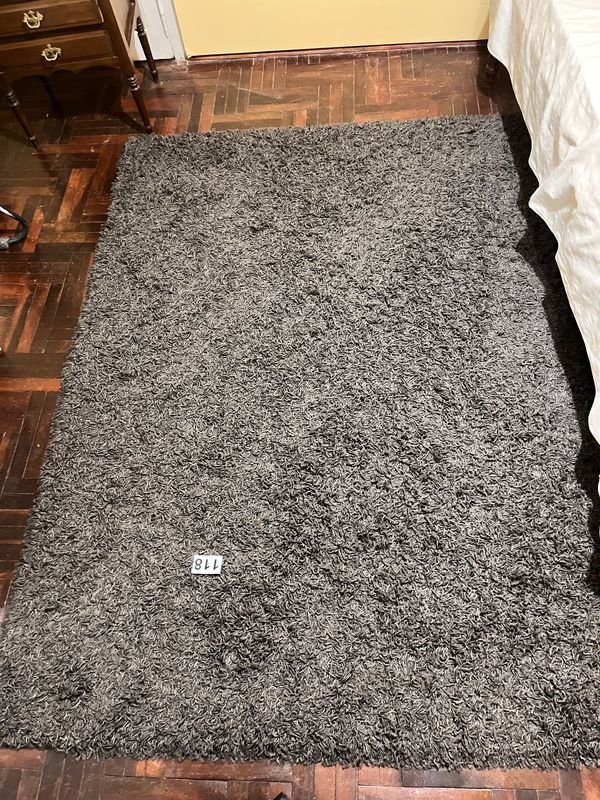 Lote siguiente: Alfombra Peluda de Textura Shaggy