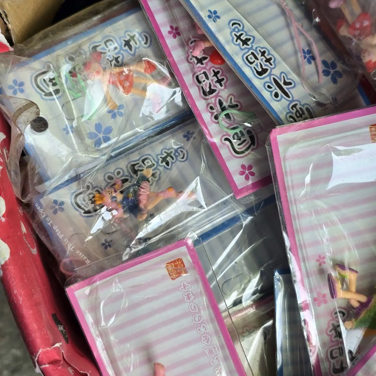 Figuritas y accesorios en bolsas de plástico - imagen 4