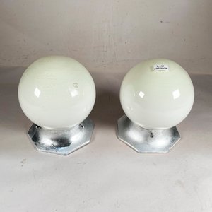Lote siguiente: Par de Apliques de Techo con Globo Blanco