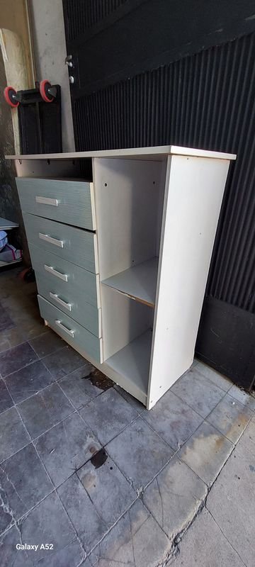 Comoda en buen estado, mueble de almacenamiento - imagen 3