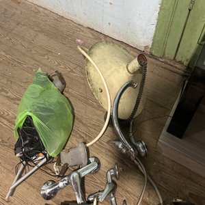 Lote siguiente: Lote de Grifería y Accesorios Varios